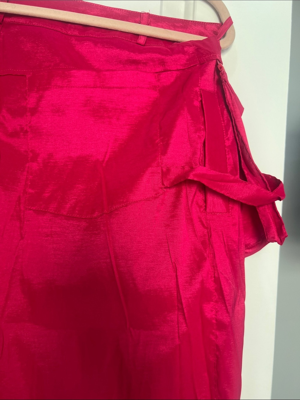 Hot Pink Cargo Wide-Leg Pants. Worn 1 time - Picture 6 of 6